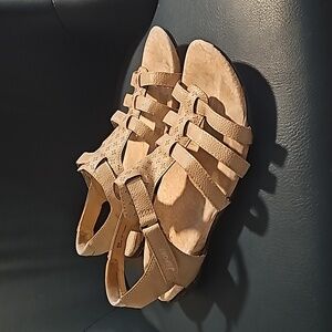 J Sport by Jambu Sandals sz 9